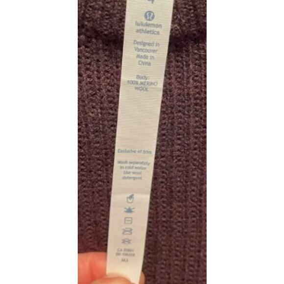 Womens LULULEMON Sweater 100% Merino Wool Thumbholes‎ Hi-Low Purple 8 PTP 20 - Picture 4 of 4